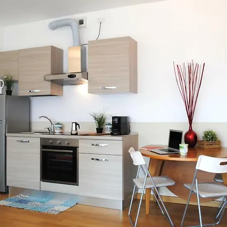 Bnbook - Metropolitan Expo Flat רו